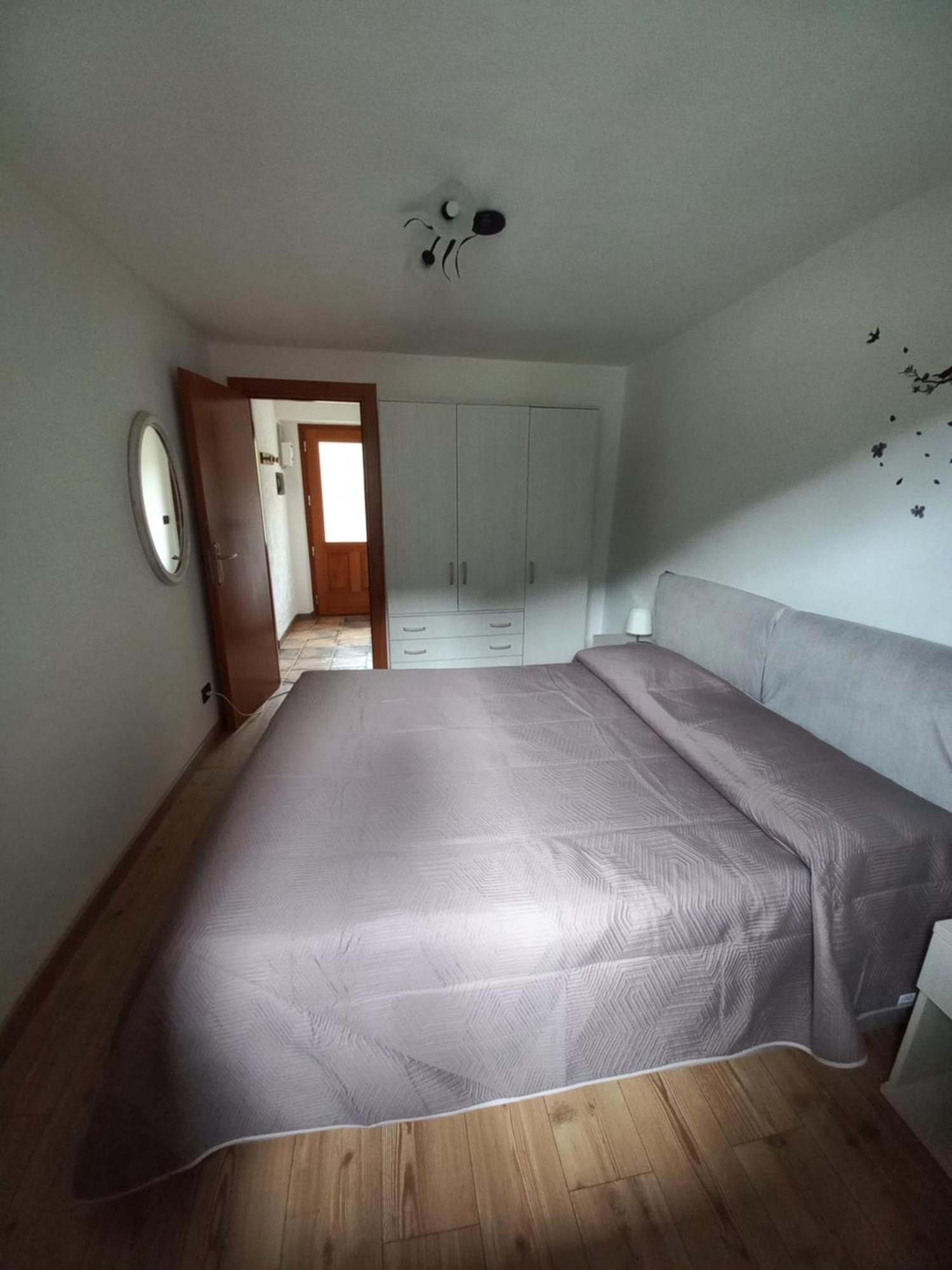 Da Lauretta Apartment Challand-Saint-Anselme Ngoại thất bức ảnh